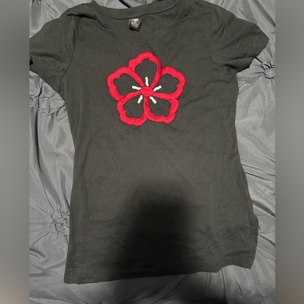 Lucky top with red floral design